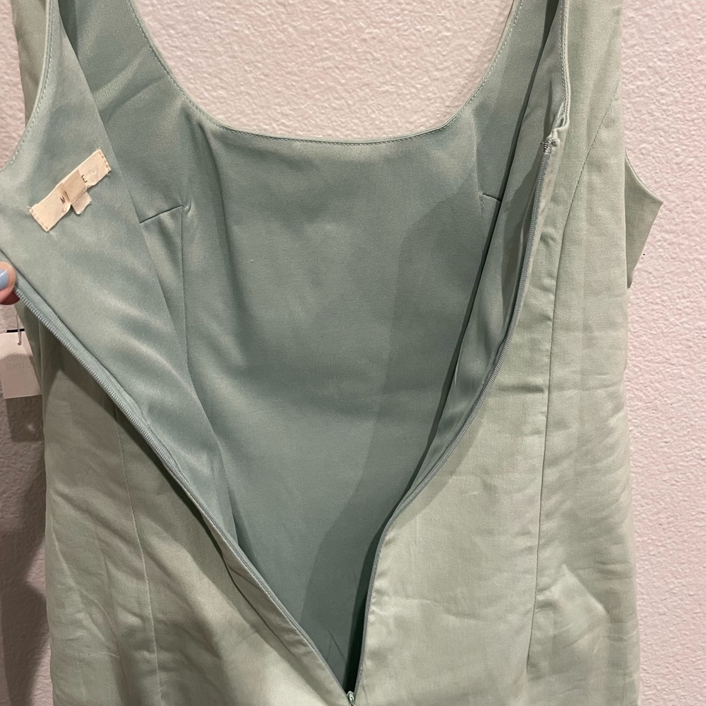 🆕 NWT green slit mini body con dress - Picture 6 of 6